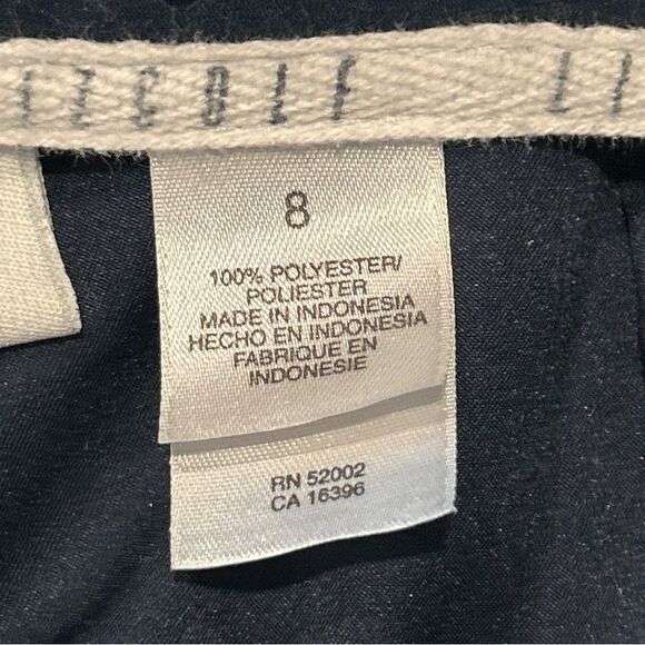 Liz Golf Navy Shorts women’s Size 8 Adjustable Waist Pockets Pleated - Picture 6 of 8